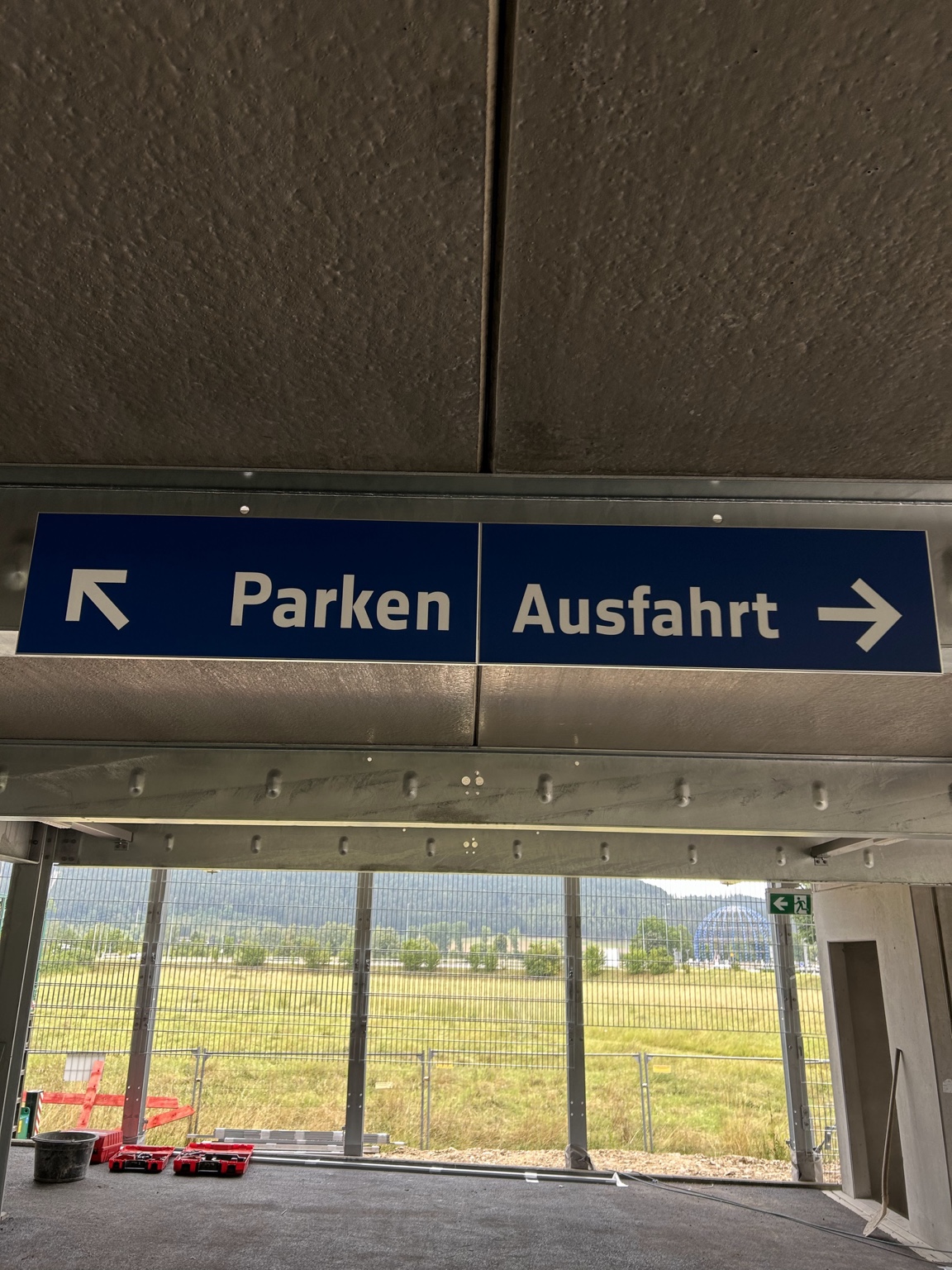 Beschilderung & Leitsysteme